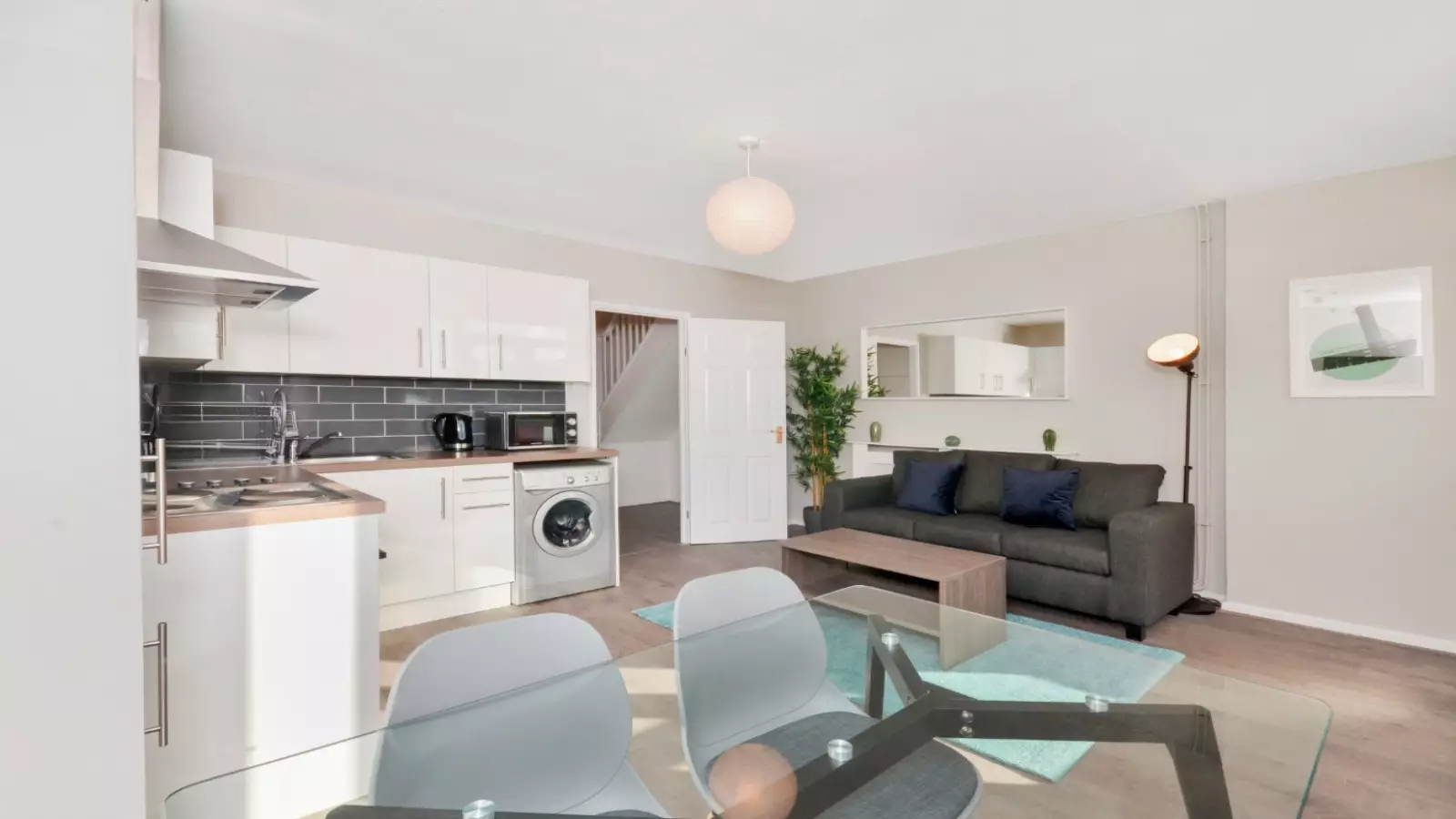 Room Byng Street in Greater London