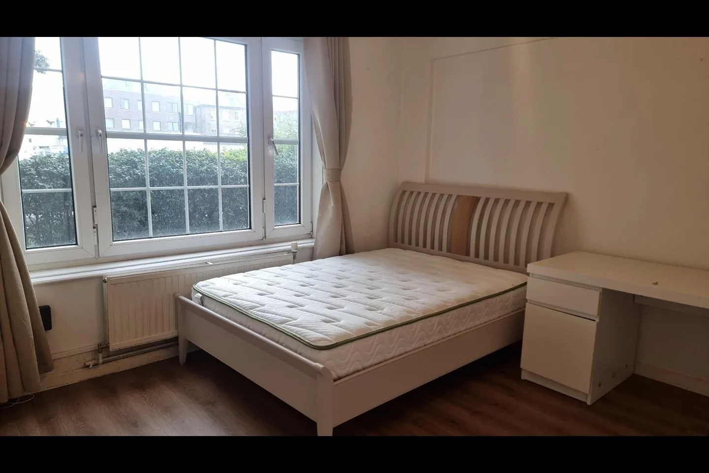 Room Islip Street in Greater London