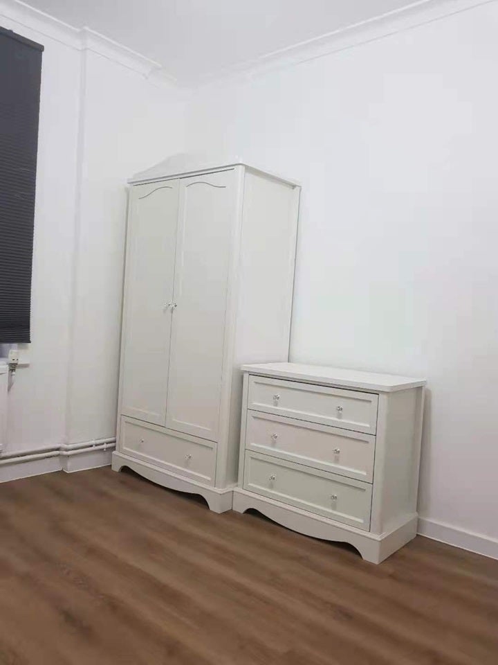 Room Islip Street in Greater London