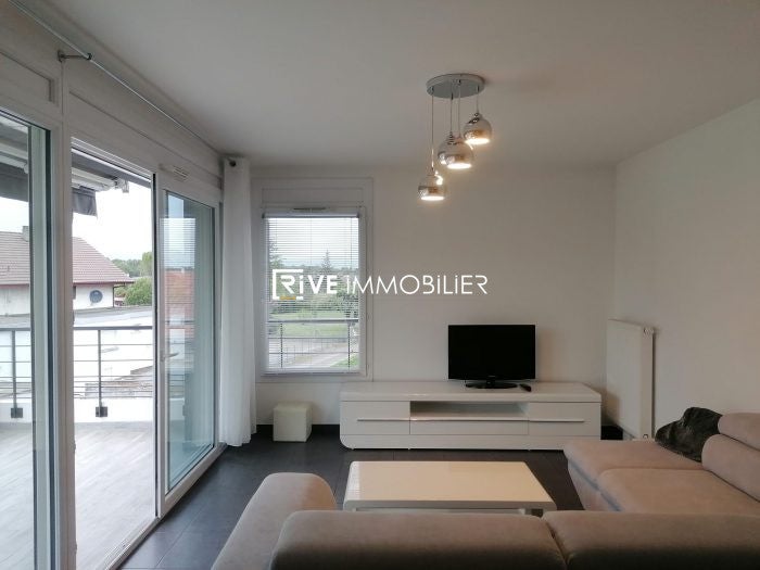 Flat Rue Des Genevrilles in Publier