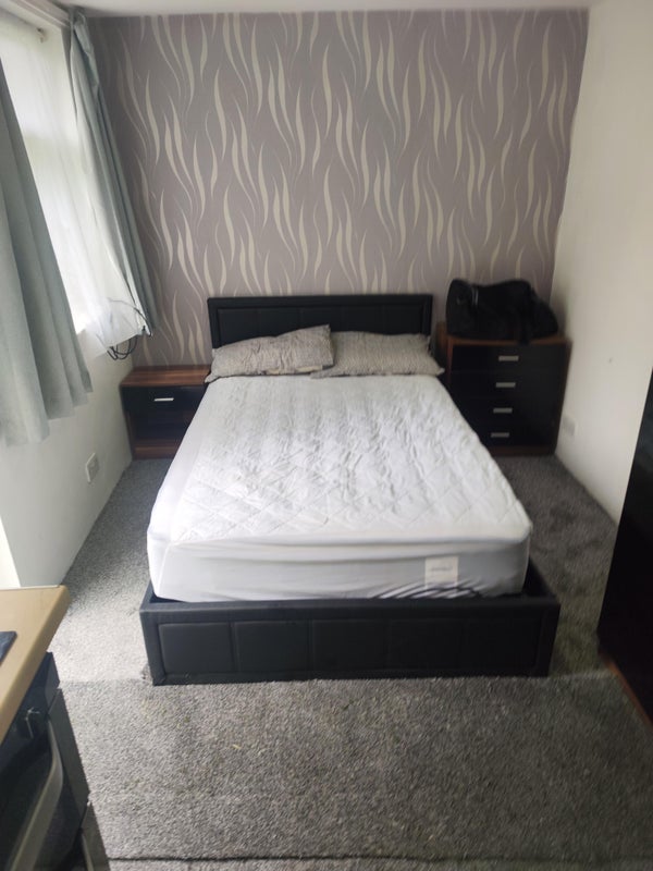 Room Stony Hill Avenue in Borough of Fylde