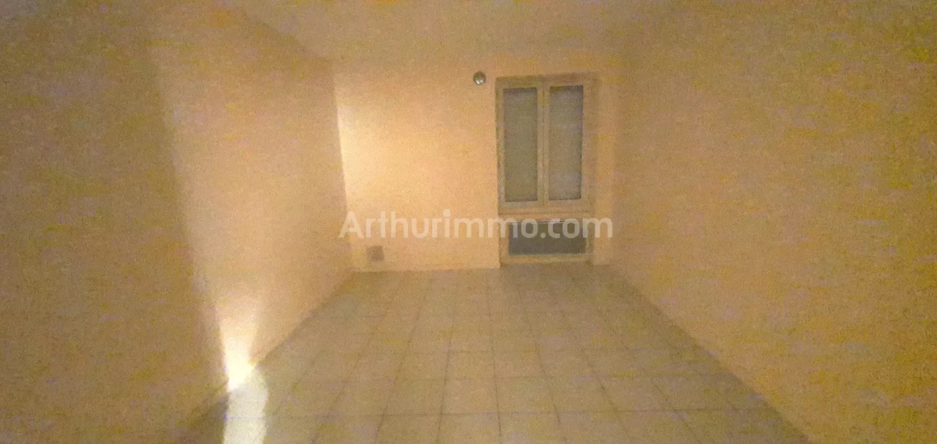 Appartement Avenue Paul Vaillant-Couturier à Paray-Vieille-Poste