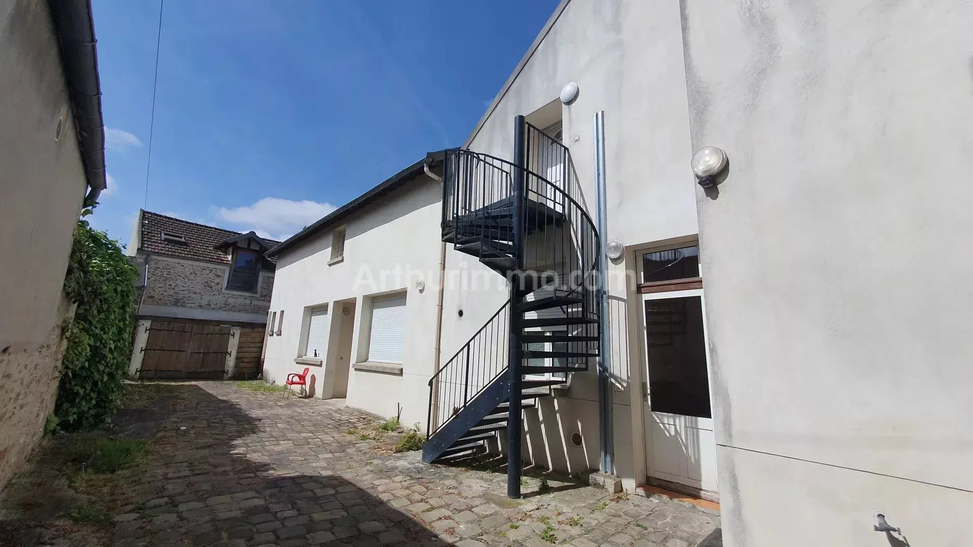 Appartement Avenue Paul Vaillant-Couturier à Paray-Vieille-Poste