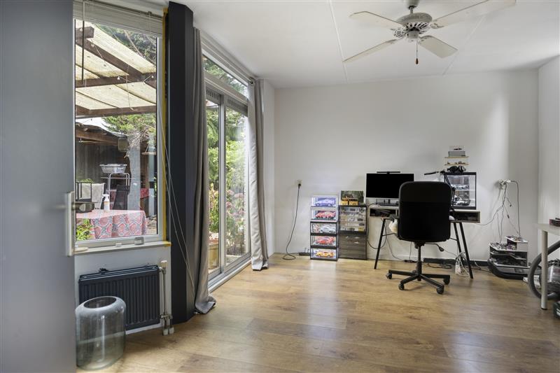 Tussenwoning te koop: Breedenborgstraat 3, Almere