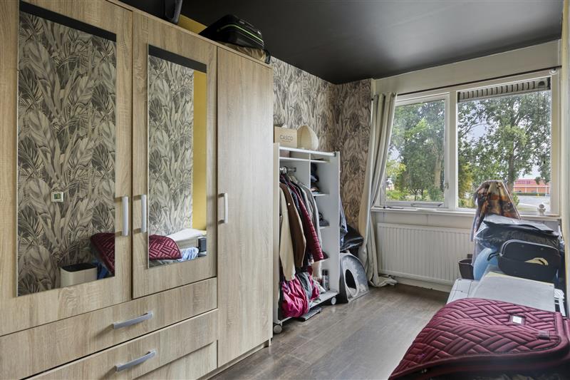 Tussenwoning te koop: Breedenborgstraat 3, Almere