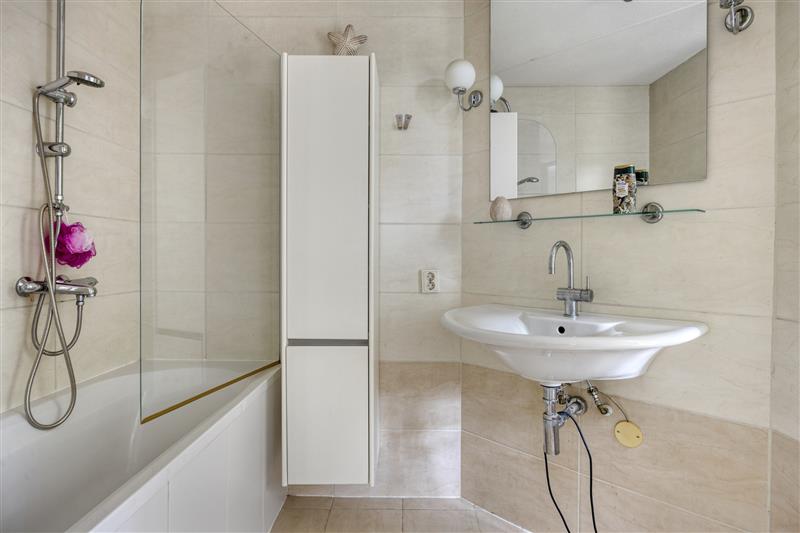 Tussenwoning te koop: Breedenborgstraat 3, Almere
