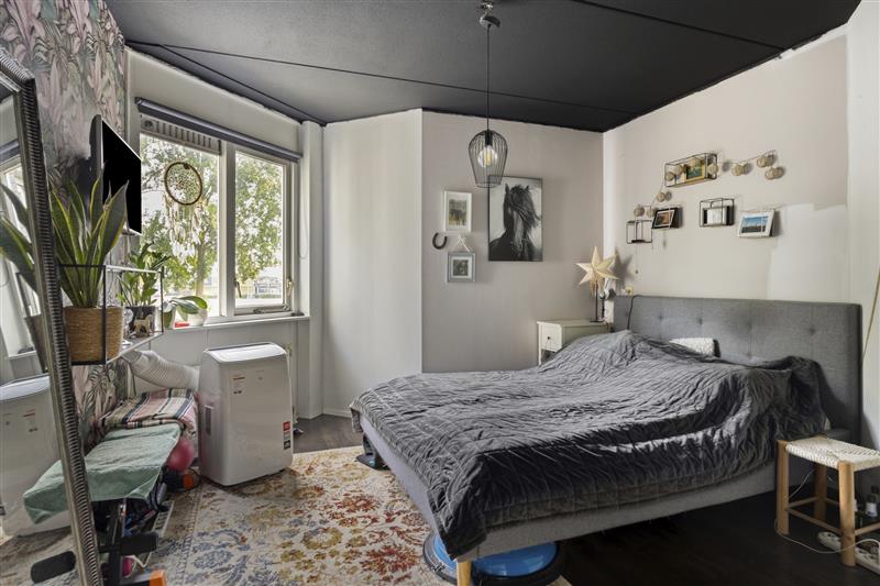 Tussenwoning te koop: Breedenborgstraat 3, Almere