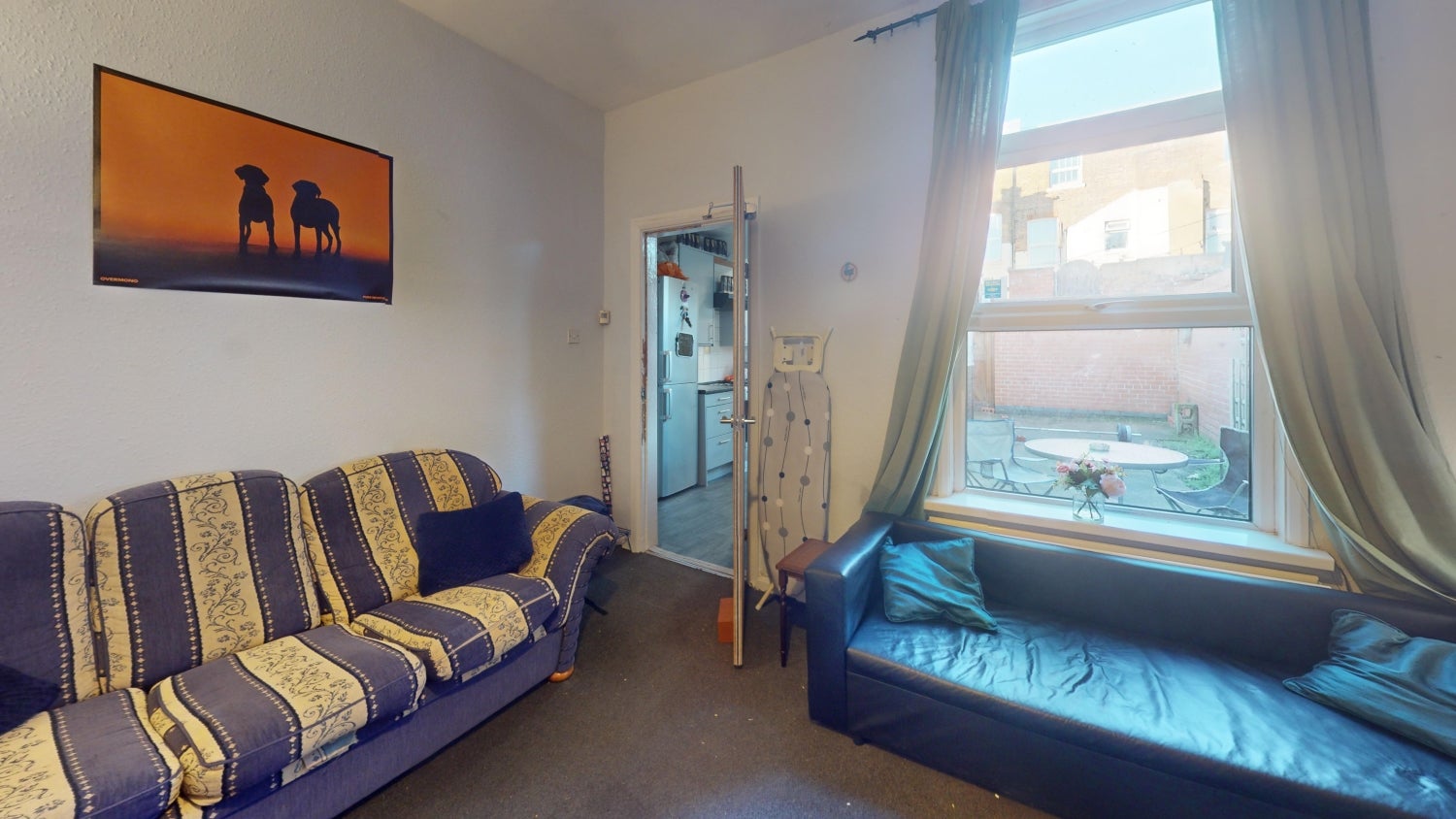 Flat Annesley Grove in Nottingham