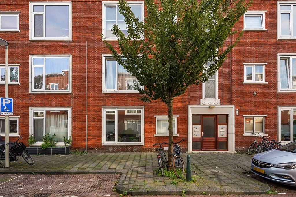 Appartement Jaarsveldstraat 14 in Den Haag