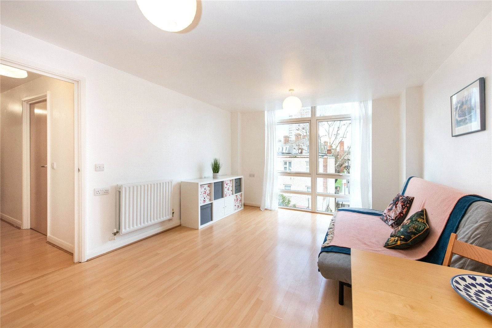 Flat Cassilis Road in Greater London