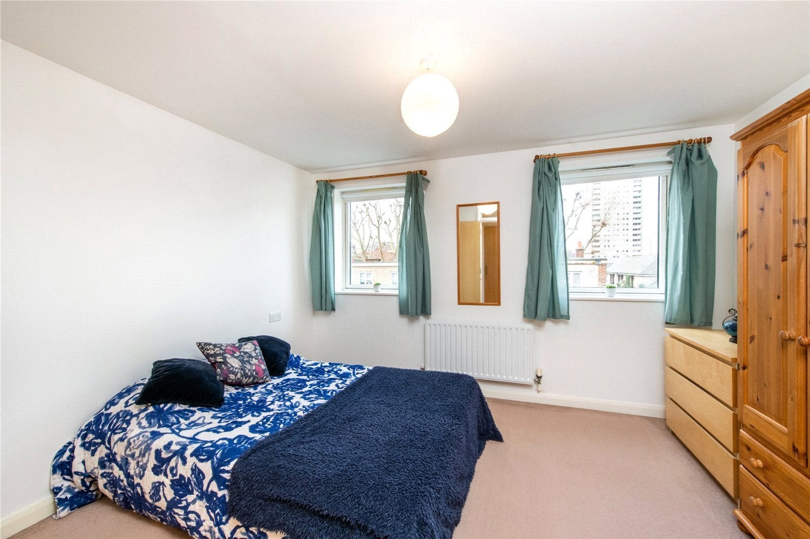 Flat Cassilis Road in Greater London