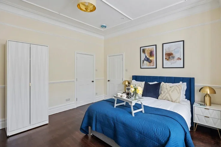 Flat Burlington Avenue in Greater London