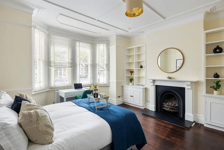 Flat Burlington Avenue in Greater London