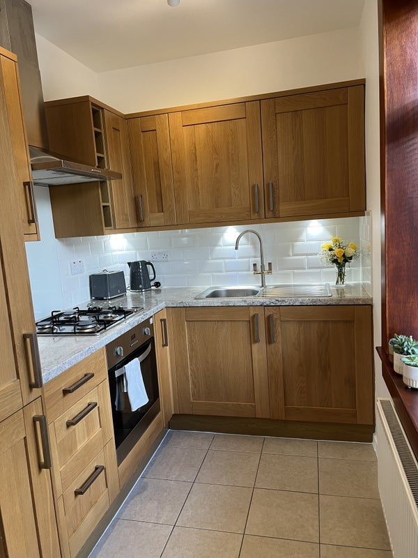Flat Crewe Grove in City of Edinburgh