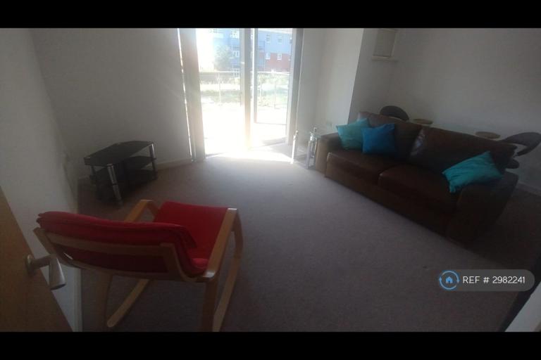 Flat Chantry Close in Greater London