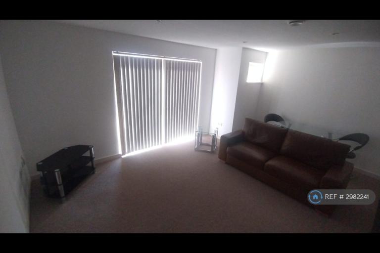 Flat Chantry Close in Greater London