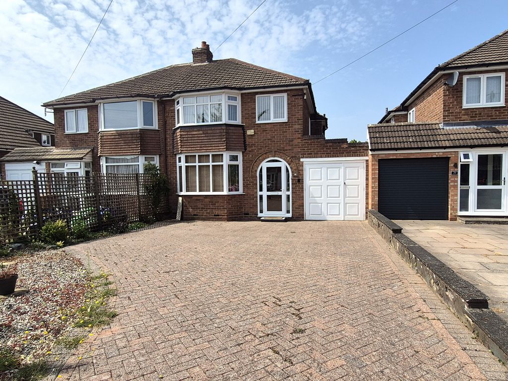 House Mayfield Road in Walsall