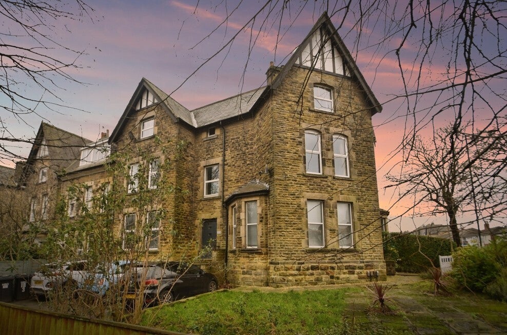 Flat Knaresborough Road in Harrogate
