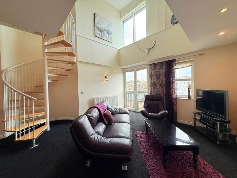 Flat Riverside in East Hertfordshire