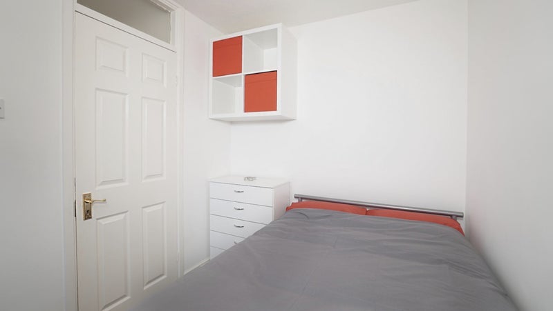Room Gough Walk in Greater London