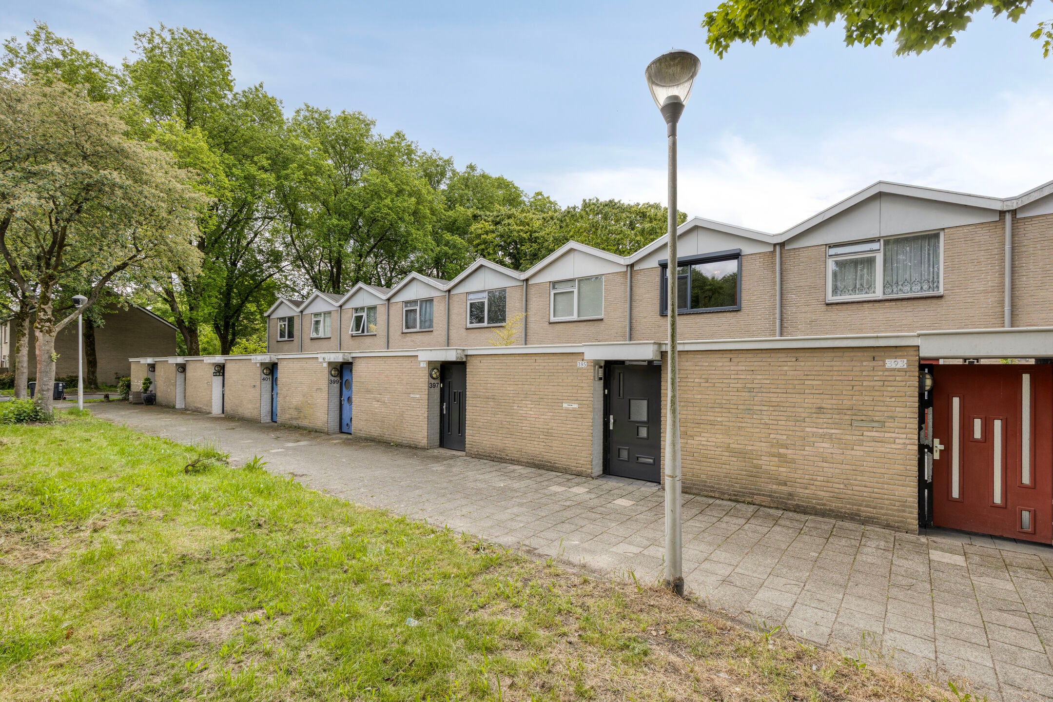Tussenwoning te koop: Juraweide 395, Tilburg