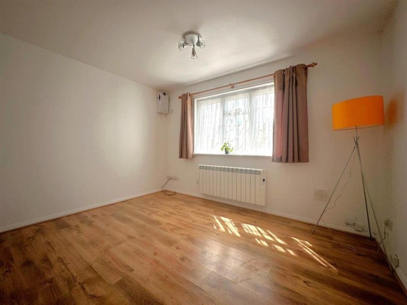 Flat Hithermoor Road in Borough of Spelthorne