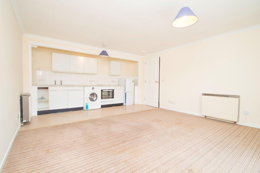 Flat New Mart Road in City of Edinburgh