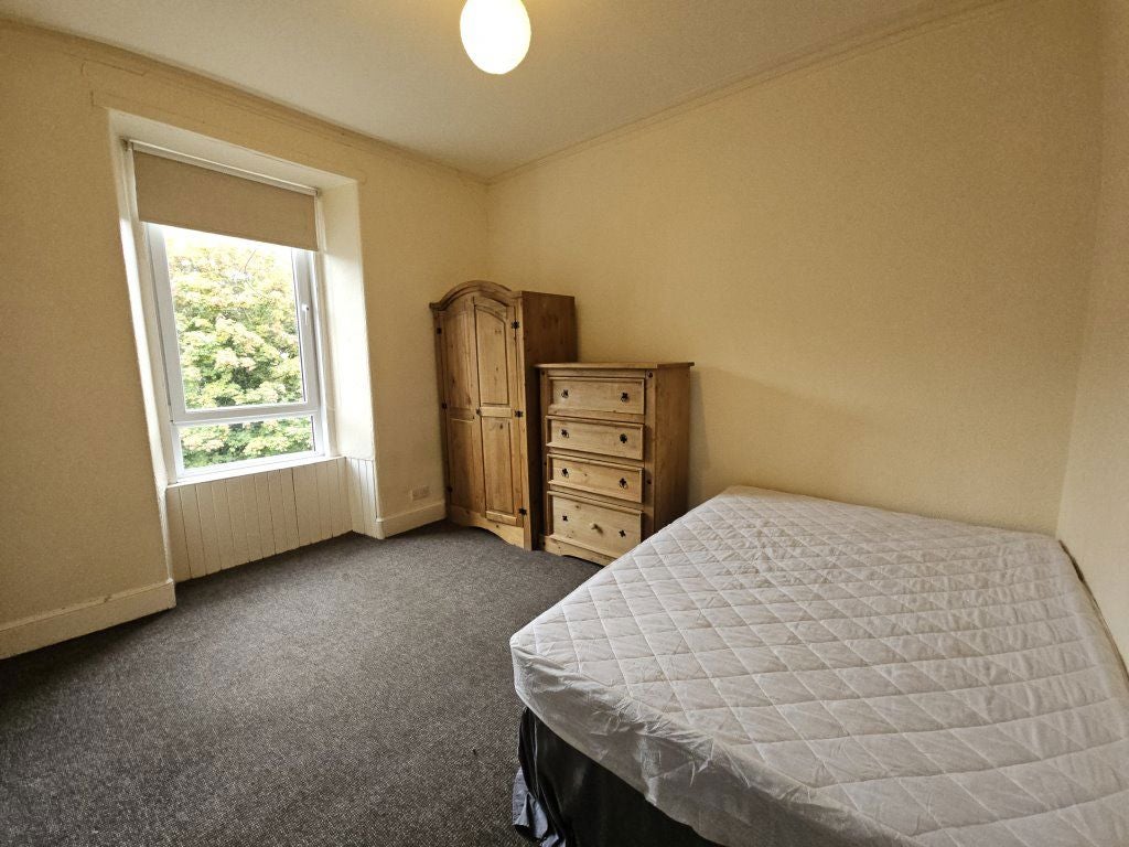 Flat Dens Road in Dundee