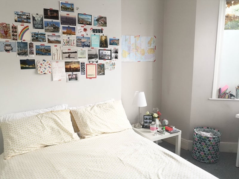 Room Evesham Road in Greater London