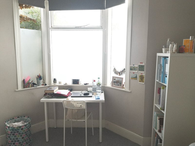 Room Evesham Road in Greater London