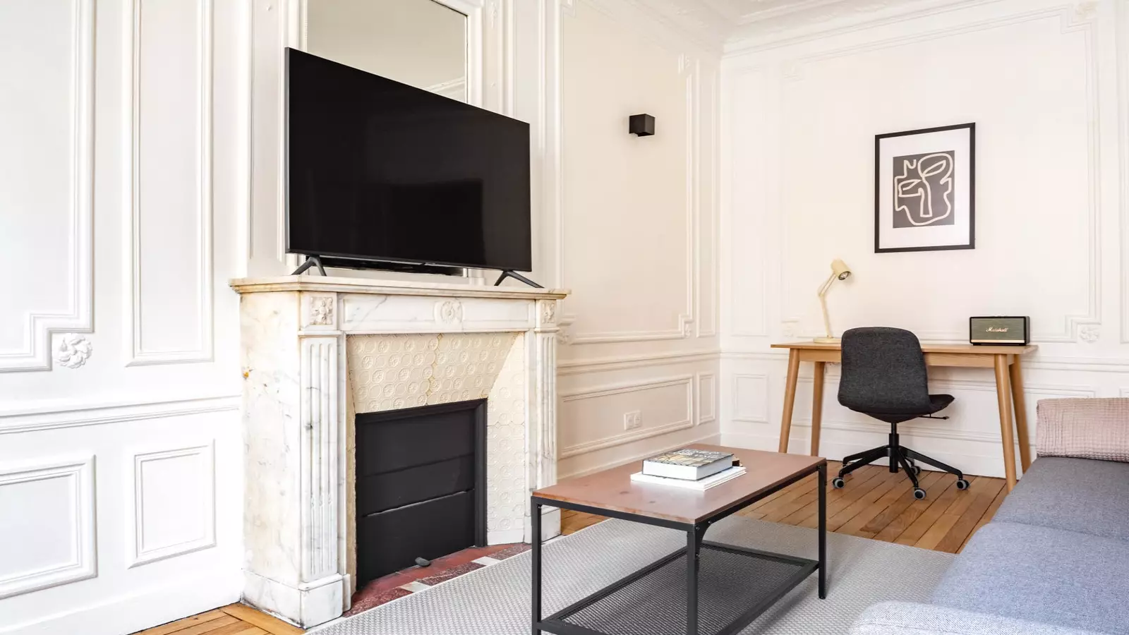 Flat Rue de Tocqueville in Paris