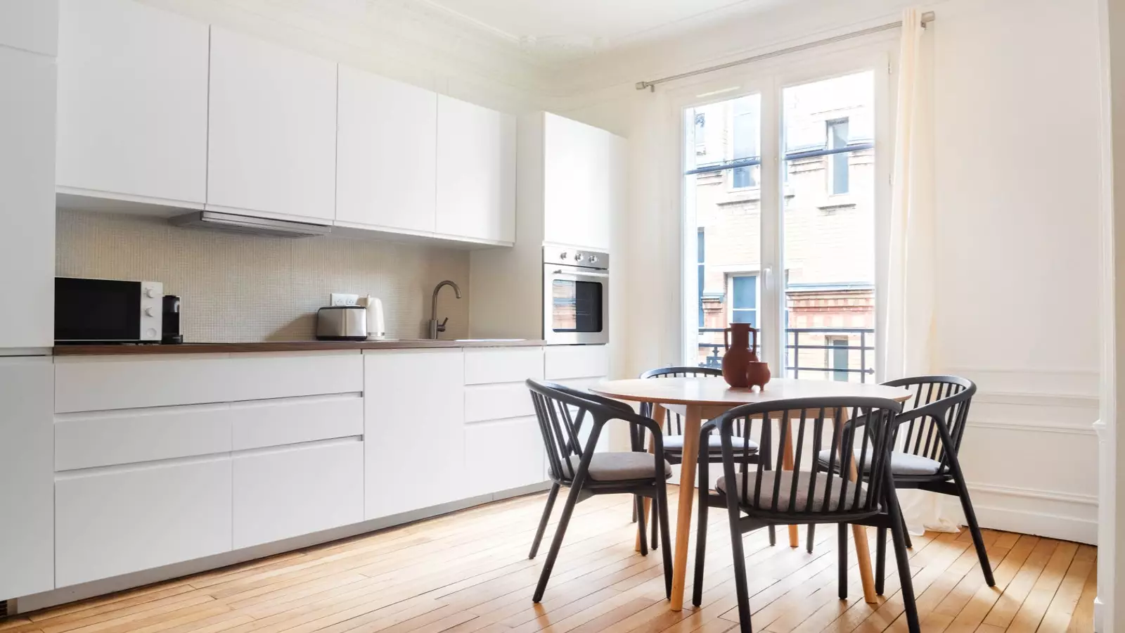 Flat Rue de Tocqueville in Paris