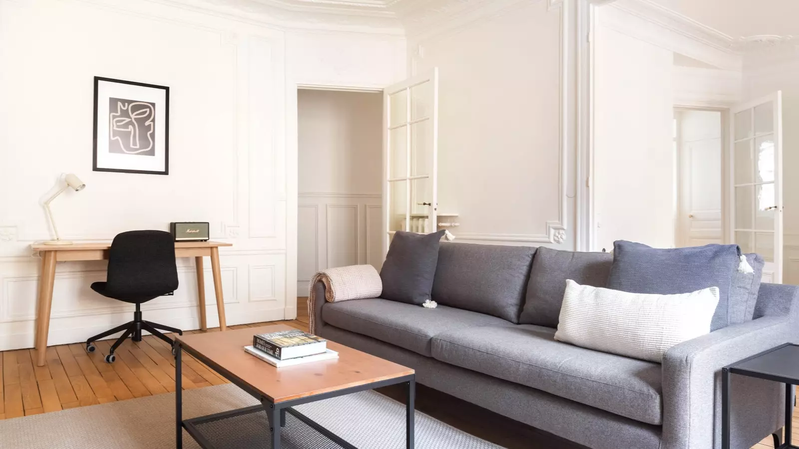Flat Rue de Tocqueville in Paris