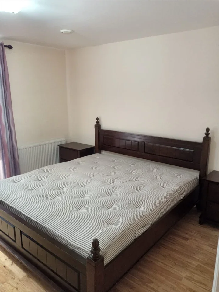 Flat Windsor Close in Greater London