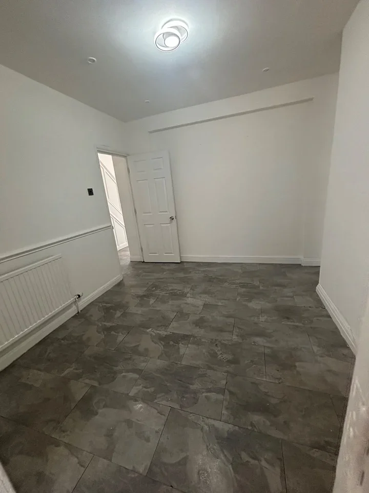 House Hazel Close in Greater London