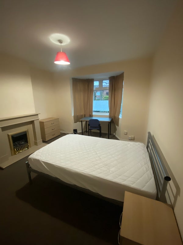Room Leven Road in York