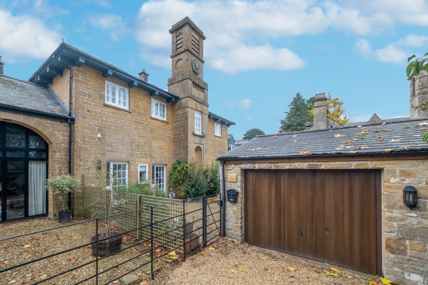 House Dorchester Road in Yeovil