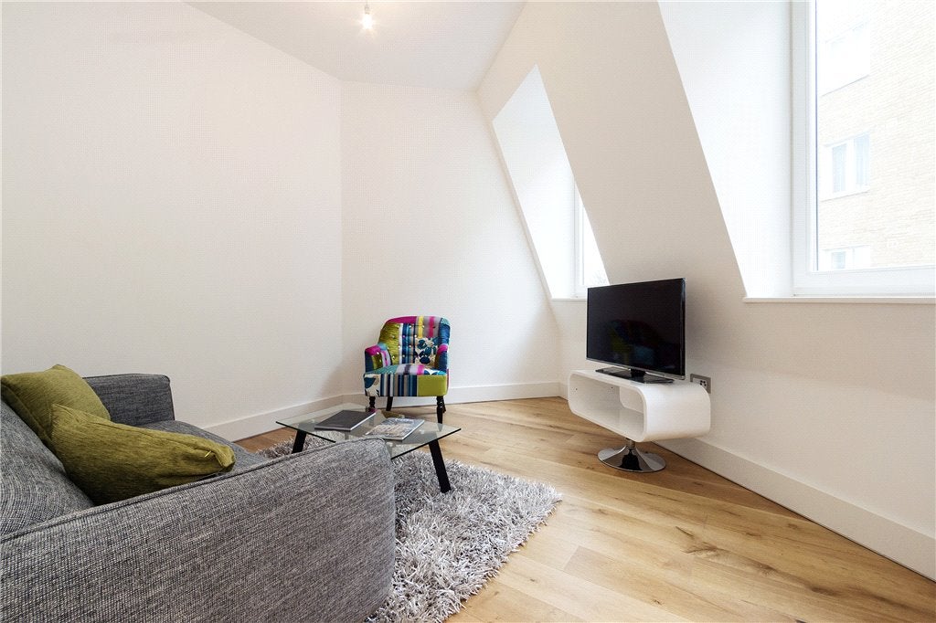 Flat Rodney Road in Greater London