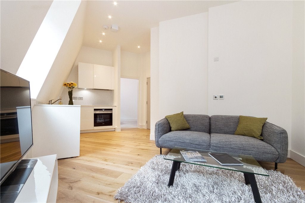 Flat Rodney Road in Greater London