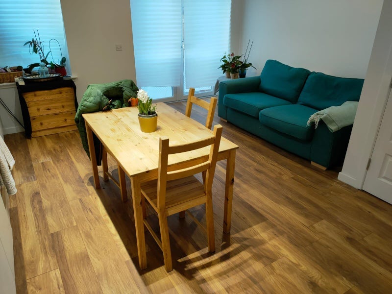 Room Niddrie Mains Road in City of Edinburgh