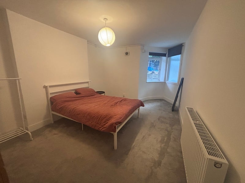 Flat Westfield Park in Bristol