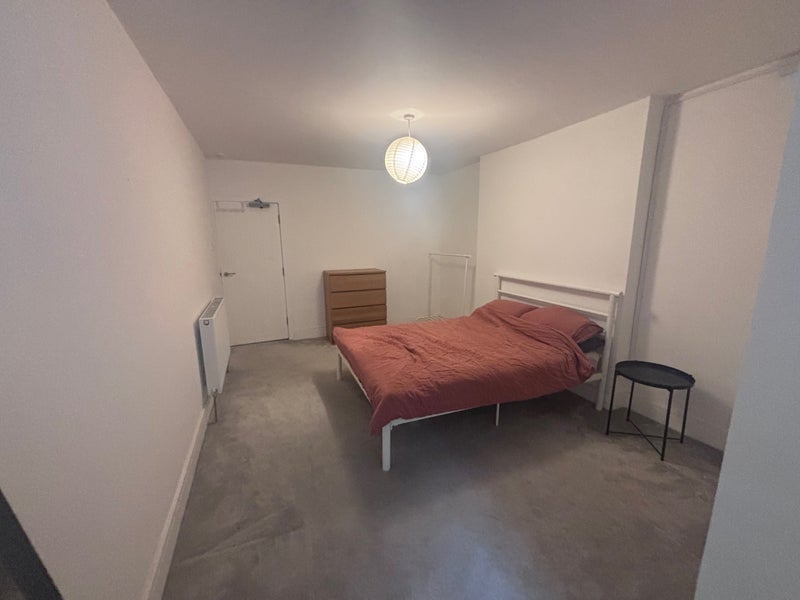 Flat Westfield Park in Bristol