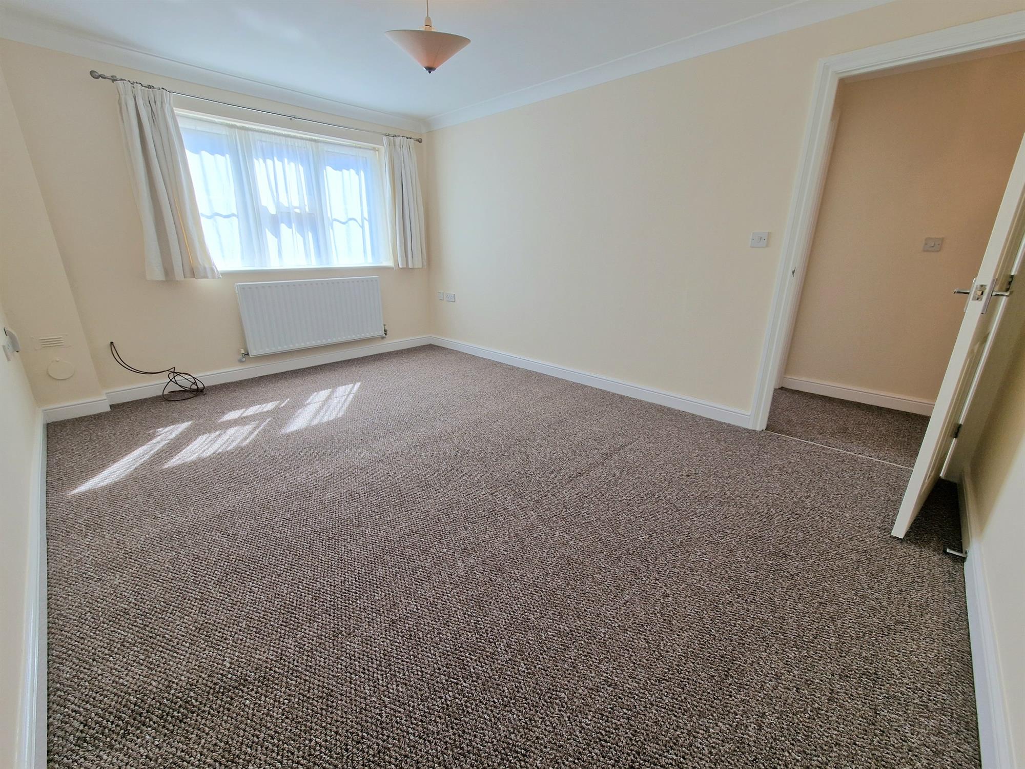 Flat Jessamine Road in Southampton