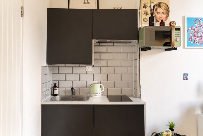 Flat Sandringham Road in Greater London