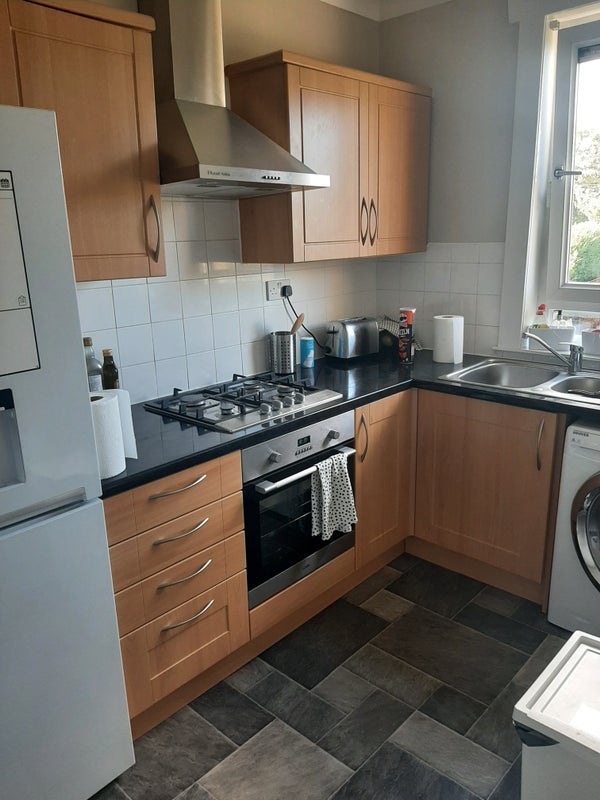 Flat Stenhouse Avenue West in City of Edinburgh