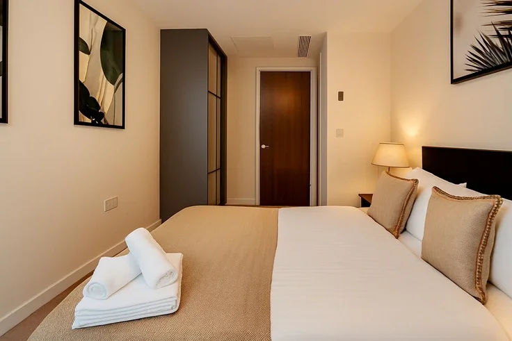 Flat Lamb's Passage in City of London