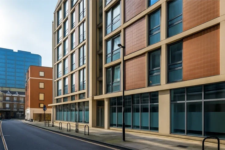 Flat Lamb's Passage in City of London