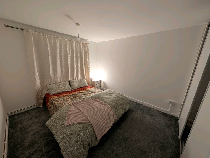 Room Claremont Road in Greater London