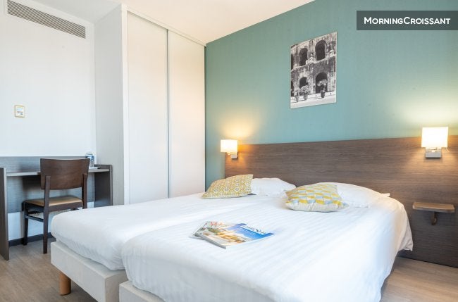 Room Allée Boissy d'Anglas in Nîmes