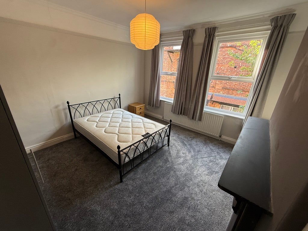 Flat Egerton Road South in Manchester